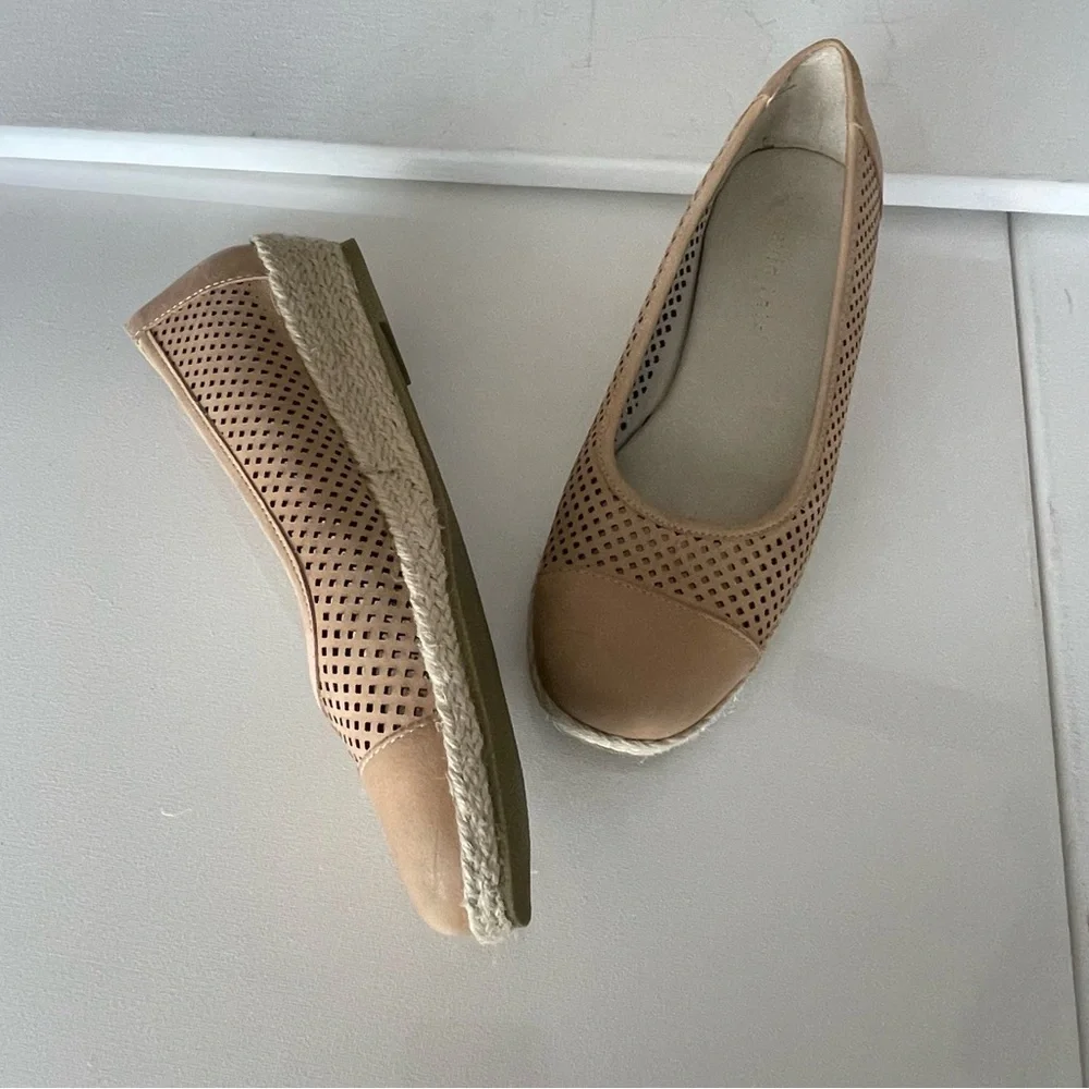David Tate Ballet Flat Laser Cut‎ Leather Espadrilles Wedge Tan Sz 8